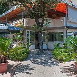 Le Ginestre 3*, Lido di Camaiore Italia