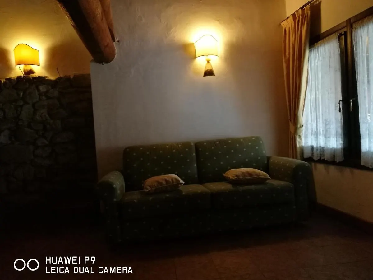 Bed & Breakfast Bed And Breakfast Zanaglio Borno Italy